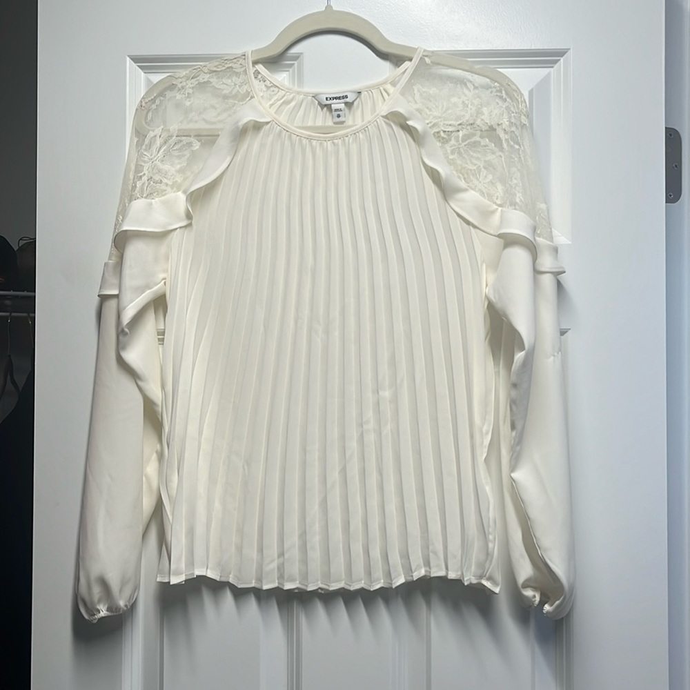 Never Worn Express -  Size XS - Cream/Off White Blouse